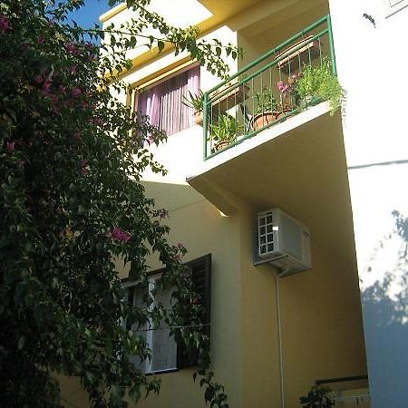 Apartments Knezic Igrane Exterior photo